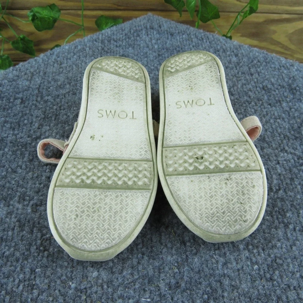 Toms girls mary